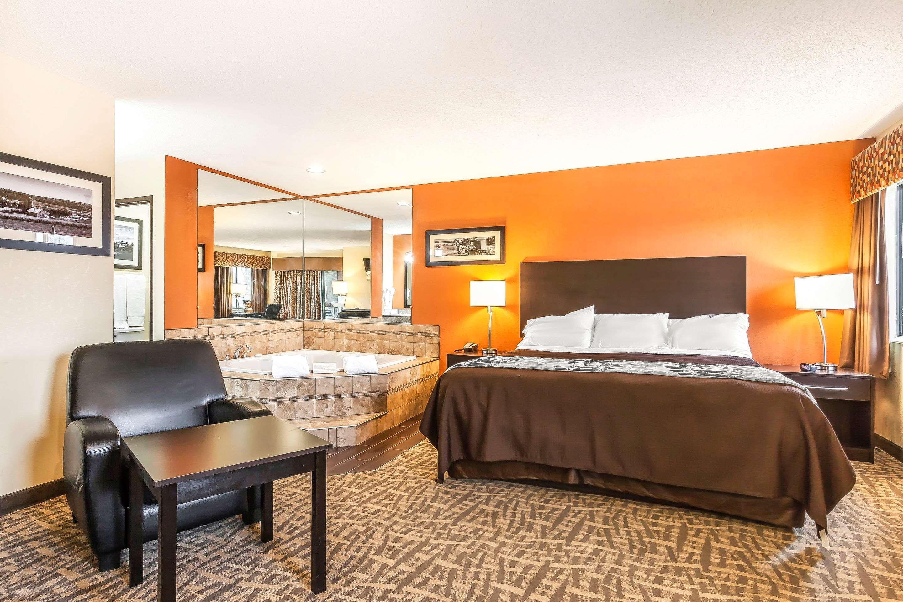 Quality Inn Wooster Exterior photo